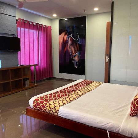 Hotel Airport Kk ناغبور المظهر الخارجي الصورة