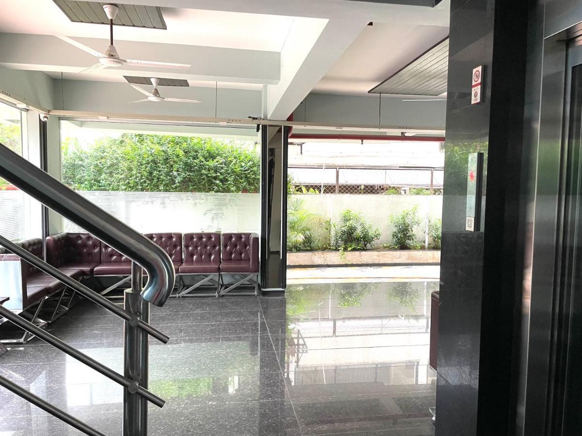 Hotel Airport Kk ناغبور المظهر الخارجي الصورة
